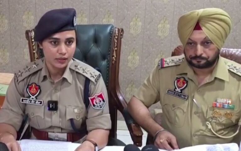 ਨਾਭਾ ਪੁਲਿਸ ਹੱਥ ਲੱਗੀ ਨਸ਼ਿਆਂ ਨੂੰ ਲੈ ਕੇ ਵੱਡੀ ਕਾਮਯਾਬੀ;  11740 ਨਸ਼ੀਲੀਆਂ ਗੋਲੀਆਂ ਤੇ 2 ਲੱਖ ਡਰੱਗ ਮਨੀ ਬਰਾਮਦ; ਪੁੱਤਰ ਪਿਉ ਖਿਲਾਫ ਮਾਮਲਾ ਦਰਜ ਕਰ ਕੇ ਕਾਰਵਾਈ ਕੀਤੀ ਸ਼ੁਰੂ