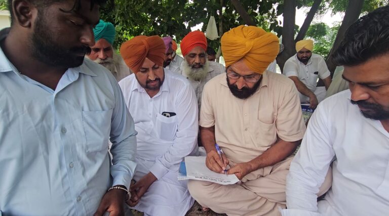 ਸੰਗਰੂਰ ਦੇ ਪਿੰਡ ਉੱਪਲੀ ਦੀ ਪੰਚਾਇਤ ਦਾ ਵੱਡਾ ਫੈਸਲਾ; ਐਨਰਜੀ ਡਰਿੰਗ ਸਮੇਤ ਕਈ ਵਸਤਾਂ ’ਤੇ ਲਾਈ ਪਾਬੰਦੀ; ਬੱਚਿਆਂ ਨੂੰ ਨਸ਼ਿਆਂ ਤੋਂ ਬਚਾਉਣ ਲਈ ਪਾਸ ਕੀਤਾ ਮਤਾ