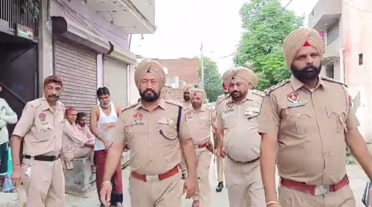 ਫਿਰੋਜ਼ਪੁਰ ਪੁਲਿਸ ਵੱਲੋਂ ਕਾਸੋ ਓਪਰੇਸ਼ਨ ਤਹਿਤ ਘਰਾਂ ਦੀ ਚੈਕਿੰਗ; 470 ਮੁਲਾਜ਼ਮਾਂ ਤੇ ਅਧਿਕਾਰੀਆਂ ਨੇ ਕੀਤੀ ਸ਼ਮੂਲੀਅਤ