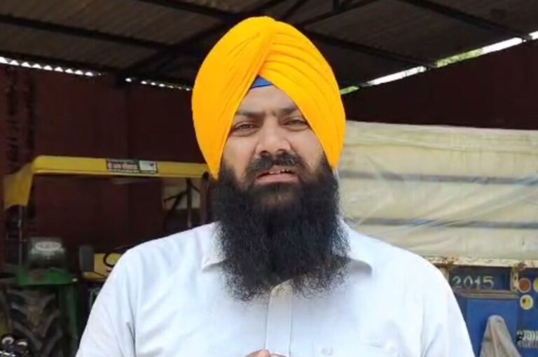 ਅਕਾਲੀ ਅਕਾਲੀ ਅਗੂ ਸਰਬਜੀਤ ਝਿੰਜਰ ਦਾ ਰਵਨੀਤ ਬਿੱਟੂ ’ਤੇ ਹਮਲਾ; ਬੀਤੇ ਦਿਨ ਦਿੱਤੇ ਬਿਆਨ ਨੂੰ ਲੈ ਕੇ ਚੁੱਕੇ ਵੱਡੇ ਸਵਾਲ;  ਕਿਹਾ, ਲੋਕਾਂ ਦੇ ਨਕਾਰੇ ਵਿਅਕਤੀ ਨੂੰ ਅਜਿਹੇ ਬਿਆਨ ਸ਼ੋਭਾ ਨਹੀਂ ਦਿੰਦੇ