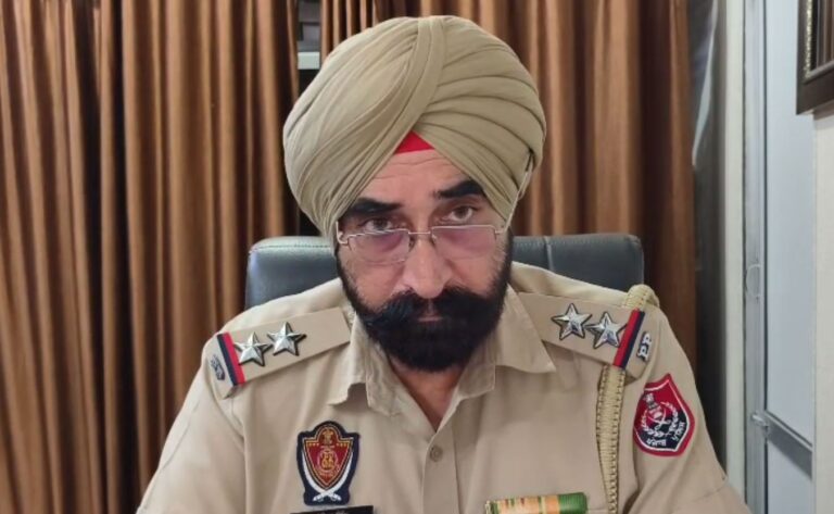 ਜਲਾਲਾਬਾਦ ’ਚ ਸਰਪੰਚ ਦੇ ਪੁੱਤਰ ਨੂੰ ਮਹਿੰਗੀ ਪਈ ਫੁਕਰੀ; ਸੱਭਿਆਚਾਰਕ ਮੇਲੇ ’ਚ ਹਵਾਈ ਫਾਇਰਿੰਗ ਦੀ ਵੀਡੀਓ ਵਾਇਰਲ