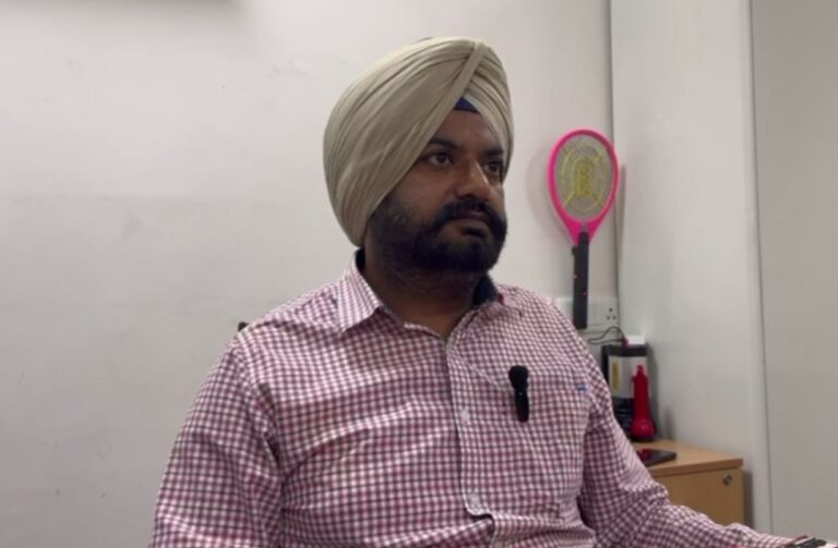 ਬਠਿੰਡਾ ਦੇ ਸੰਗਤ ਮੰਡੀ ਬੱਸ ਅੱਡੇ ’ਤੇ ਦੋ ਨੌਜਵਾਨਾਂ ’ਤੇ ਕਾਤਲਾਨਾ ਹਮਲਾ; 5 ਹਮਲਵਰਾਂ ਨੇ ਇਕ ਨੂੰ ਉਤਾਰਿਆ ਮੌਤ ਤੇ ਘਾਟ, ਦੂਜਾ ਗੰਭੀਰ ਜ਼ਖਮੀ; ਪੁਲਿਸ ਨੇ 2 ਜਣਿਆਂ ਨੂੰ ਗ੍ਰਿਫਤਾਰ ਕਰ ਕੇ ਅਗਲੀ ਕਾਰਵਾਈ ਕੀਤੀ ਸ਼ੁਰੂ