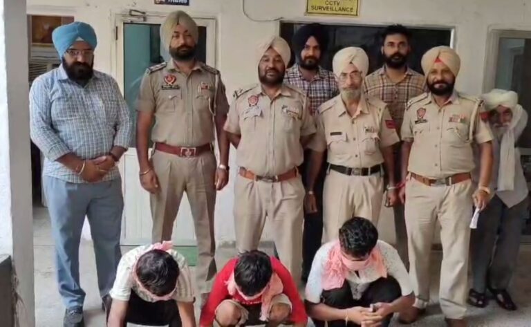 ਗੁਰਦਾਸਪੁਰ ਦੇ ਥਾਣਾ ਕਾਦੀਆਂ ਪੁਲਿਸ ਸੁਲਝਾਇਆ ਚੋਰੀ ਦਾ ਮਾਮਲਾ; 24 ਘੰਟਿਆਂ ਅੰਦਰ ਚੋਰਾਂ ਨੂੰ ਕਾਬੂ ਕਰ ਨਕਦੀ ਤੇ ਗਹਿਣੇ ਬਰਾਮਦ