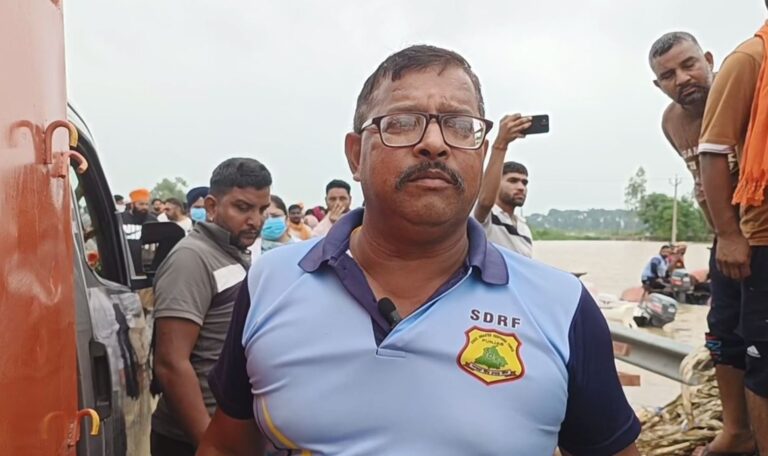 ਸੁਲਤਾਨਪੁਰ ਲੋਧੀ ’ਚ ਅਣਪਛਾਤੀ ਲਾਸ਼ ਬਰਾਮਦ; ਐਨਡੀਆਰਐਫ ਟੀਮ ਨੇ ਪਾਣੀ ’ਚੋਂ ਬਾਹਰ ਕੱਢੀ ਲਾਸ਼; ਪੁਲਿਸ ਨੇ ਲਾਸ਼ ਨੂੰ ਕਬਜ਼ੇ ’ਚ ਲੈ ਕੇ ਜਾਂਚ ਕੀਤੀ ਸ਼ੁਰੂ