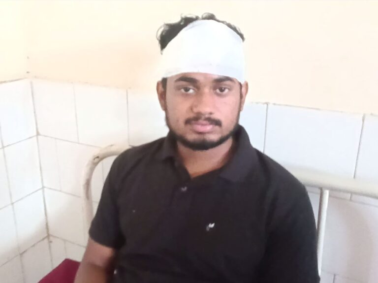 ਮੋਗਾ ਦੇ ਨਿੱਜੀ ਹਸਪਤਾਲ ’ਚ ਮਰੀਜ਼ ਵੱਲੋਂ ਸਟਾਫ ਨਾਲ ਕੁੱਟਮਾਰ; ਬਾਹਰ ਬੈਠਣ ਤੋਂ ਰੋਕਣ ਤੋਂ ਨਾਰਾਜ਼ ਹੋ ਕੇ ਕੀਤਾ ਜਾਨਲੇਵਾ ਹਮਲਾ; ਸੀਸੀਟੀਵੀ ਤਸਵੀਰਾਂ ਵਾਇਰਲ, ਪੀੜਤ ਨੇ ਮੰਗਿਆ ਇਨਸਾਫ਼