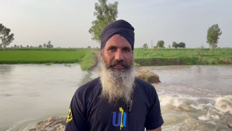 ਫਿਰੋਜ਼ਪੁਰ ਦੇ ਪਿੰਡ ਬਸਤੀ ਰਾਮ ਲਾਲ ਵਿਖੇ ਟੁੱਟਿਆ ਆਰਜ਼ੀ ਬੰਨ; ਸਤਿਲੁਜ ਦਰਿਆ ’ਚ ਪਾਣੀ ਦੇ ਵਧਣ ਕਾਰਨ ਵਾਪਰੀ ਘਟਨਾ; ਹਜ਼ਾਰਾਂ ਏਕੜ ਫਸਲਾਂ ਨੂੰ ਨੁਕਸਾਨ ਹੋਣ ਦਾ ਪੈਦਾ ਹੋਇਆ ਖਤਰਾ