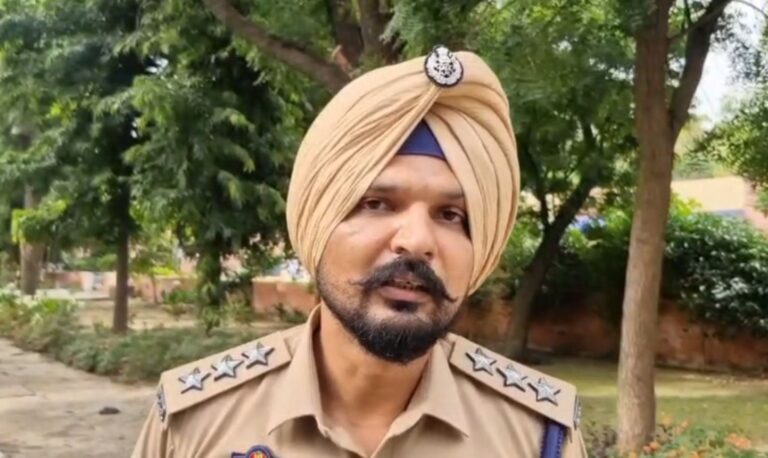 ਬਠਿੰਡਾ ’ਚ ਪਰਵਾਸੀ ਮਜਦੂਰ ਨੇ ਨੋਕੀਲੀ ਚੀਜ਼ ਨਾਲ ਖੁਦ ਨੂੰ ਕੀਤਾ ਜ਼ਖਮੀ; ਸਮਾਜ ਸੇਵੀ ਸੰਸਥਾ ਨੇ ਜ਼ਖਮੀ ਹਾਲਤ ’ਚ ਹਸਪਤਾਲ ਕਰਵਾਇਆ ਭਰਤੀ