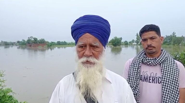 ਪੱਟੀ ਹਲਕੇ ਅੰਦਰ ਹੜ੍ਹਾਂ ਦਾ ਕਹਿਰ; ਘਰਾਂ ’ਚੋਂ ਬੇਘਰ ਹੋਏ ਪਿੰਡ ਸਭਰਾ ਦੇ ਲੋਕ; ਸਤਲੁਜ ਦੇ ਬੰਨ ਤੇ ਤੰਬੂ ਲਾ ਕੇ ਰਹਿਣ ਲਈ ਮਜਬੂਰ