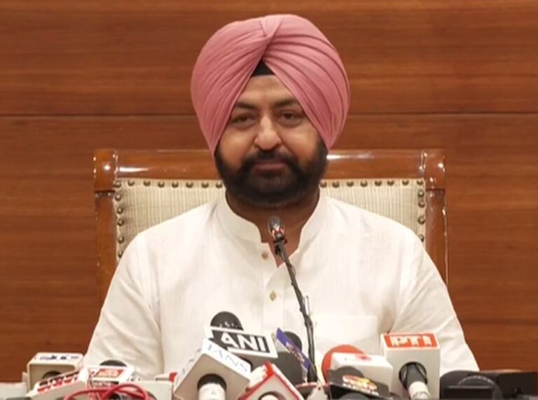 ਕੈਬਨਿਟ ਮੰਤਰੀ ਹਰਦੀਪ ਮੁੰਡੀਆਂ ਦਾ ਸੁਨੀਲ ਜਾਖੜ ’ਤੇ ਹਮਲਾ;  ਮੀਡੀਆ ’ਚ ਕੀਤੀਆਂ ਟਿੱਪਣੀਆਂ ਦਾ ਦਿੱਤਾ ਜਵਾਬ