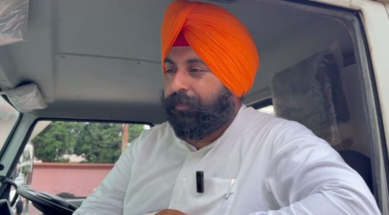 ਨੰਗਲ ਤੋਂ ਸੈਨੀਟਾਈਜ਼ਰ ਤੇ ਸਫਾਈ ਮੁਹਿੰਮ ਸ਼ੁਰੂ; ਮੰਤਰੀ ਹਰਜੋਤ ਬੈਂਸ ਵੱਲੋਂ ਸਹਿਯੋਗ ਦੀ ਅਪੀਲ