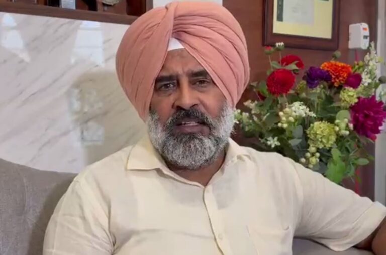 ਵਿਧਾਇਕ ਪ੍ਰਗਟ ਸਿੰਘ ਨੇ ਘੇਰੀ ਕੇਂਦਰ ਸਰਕਾਰ; ਪਾਕਿਸਤਾਨ ਨਾਲ ਕ੍ਰਿਕੇਟ ਮੈਚ ’ਤੇ ਚੁੱਕੇ ਸਵਾਲ; ਸ਼ਰਧਾਲੂਆਂ ਨੂੰ ਪਾਕਿ ਜਾਣ ਤੋਂ ਰੋਕਣ ਦੀ ਨਿੰਦਾ