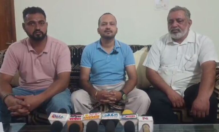 ਗੁਰਦਾਸਪੁਰ ਦੇ ਬੱਚਾ ਅਗਵਾ ਮਾਮਲੇ ’ਚ ਨਵਾਂ ਮੌੜ; ਬੱਚੇ ਦੇ ਪਿਤਾ ਨੇ ਬਿਆਨ ਕੀਤੀ ਸਾਰੀ ਸੱਚਾਈ; ਖੁਦ ’ਤੇ ਲੱਗੇ ਦੋਸ਼ਾਂ ਨੂੰ ਦੱਸਿਆ ਝੂਠ ਦਾ ਪੁਲੰਦਾ