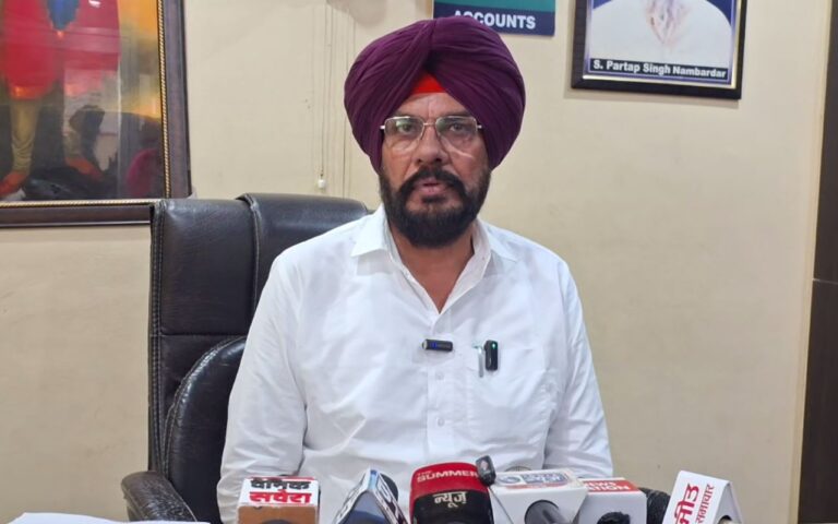 ਵਿਧਾਇਕ ਕੁਲਦੀਪ ਧਾਲੀਵਾਲ ਦਾ ਕੇਂਦਰ ਸਰਕਾਰ ਵੱਲ ਨਿਸ਼ਾਨਾ;  ਖੇਤੀਬਾੜੀ ਮੰਤਰੀ ਦੇ ਮਾਇਨਿੰਗ ਬਾਰੇ ਬਿਆਨ ’ਤੇ ਚੁੱਕੇ ਸਵਾਲ