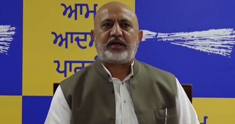 ਵਿਧਾਇਕ ਖਿਲਾਫ਼ ਕਾਰਵਾਈ ਮਾਮਲੇ ’ਚ ਆਪ ਦੀ ਪ੍ਰੈੱਸ ਕਾਨਫਰੰਸ; ਵਿਧਾਇਕ ਪਠਾਨਮਾਜਰਾ ਮਾਮਲੇ ਬਾਰੇ ਸਾਂਝਾ ਕੀਤੀ ਜਾਣਕਾਰੀ