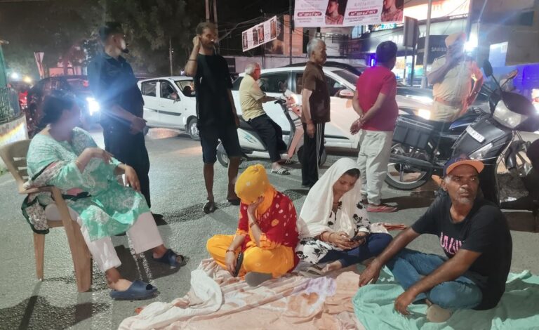 ਜਲੰਧਰ ’ਚ ਲਾਪਤਾ ਬੱਚੇ ਦੇ ਮਾਪਿਆਂ ਦਾ ਪ੍ਰਦਰਸ਼ਨ; 24 ਘੰਟੇ ਪਹਿਲਾ ਲਾਪਤਾ ਹੋਇਆ ਸੀ 14 ਸਾਲਾ ਬੱਚਾ; ਪੁਲਿਸ ’ਤੇ ਪੁਖਤਾ ਕਾਰਵਾਈ ਨਾ ਕਰਨ ਦੇ ਇਲਜ਼ਾਮ