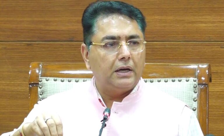 ਕੈਬਨਿਟ ਮੰਤਰੀ ਅਮਨ ਅਰੋੜਾ ਦੇ ਕੇਂਦਰ ਸਰਕਾਰ ’ਤੇ ਹਮਲਾ; ਪੰਜਾਬ ਨਾਲ ਮਤਰੇਇਆ ਸਲੂਕ ਕਰਨ ਦੇ ਇਲਜ਼ਾਮ; 1600 ਕਰੋੜ ਦੀ ਮਦਦ ਨੂੰ ਦੱਸਿਆ ਨਾਕਾਫੀ