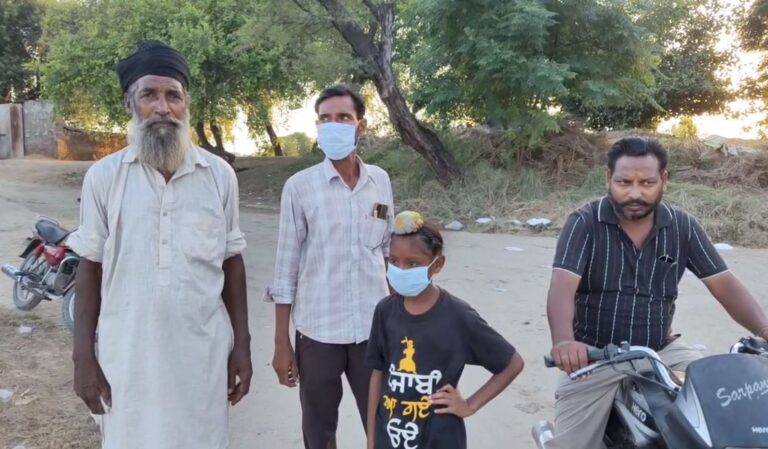 ਫਿਰੋਜ਼ਪੁਰ ਦੇ ਪਿੰਡ ਨਵੀਂ ਗੱਟੀ ਰਾਜੋਕੇ ਵਾਸੀਆਂ ਗਲ ਪਈ ਨਵੀਂ ਮੁਸੀਬਤ; ਪਾਣੀ ਉਤਰਨ ਬਾਅਦ ਚਾਰੇ ਪਾਸੇ ਫੈਲੀ ਮੱਛੀਆਂ ਮਰਨ ਦੀ ਬਦਬੂ