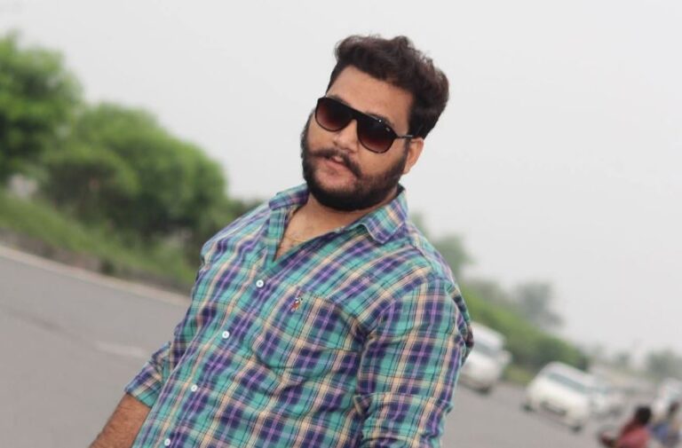 ਅੰਮ੍ਰਿਤਸਰ ’ਚ ਰੈਸਟੋਰੈਂਟ ਮਾਲਕ ਦਾ ਕਤਲ;  ਗੋਲੀਆਂ ਮਾਰ ਕੇ ਫਰਾਰ ਹੋਏ ਮੋਟਰ ਸਾਈਕਲ ਸਵਾਰ; ਲਾਰੈਂਸ ਬਿਸ਼ਨੋਈ ਗੈਂਗ ਨੇ ਲਈ ਘਟਨਾ ਦੀ ਜ਼ਿੰਮੇਵਾਰੀ