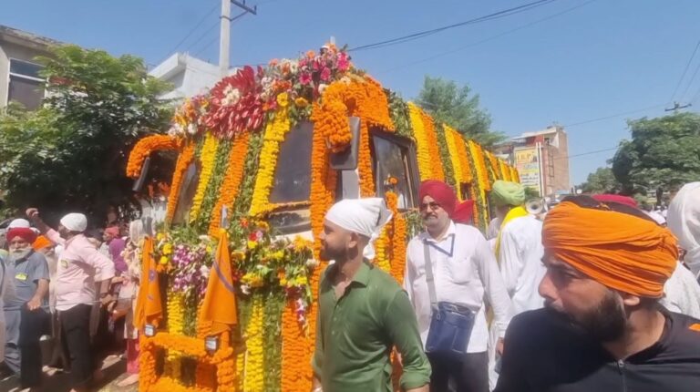 ਟਿੱਲਾ ਬਾਬਾ ਫਰੀਦ ਤੋਂ ਵਿਸ਼ਾਲ ਨਗਰ ਕੀਰਤਨ; ਗੁਰਦੁਆਰਾ ਮਾਈ ਗੋਦੜੀ ਵਿਖੇ ਹੋਈ ਸਮਾਪਤੀ