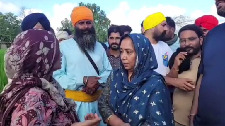 ਜਲਾਲਾਬਾਦ ਦੇ ਹੜ੍ਹ ਪੀੜਤਾਂ ਦੀ ਡਾ. ਬਲਜੀਤ ਕੌਰ ਵੱਲੋਂ ਮਦਦ; ਚਾਰਾ, ਰਾਸ਼ਨ ਦੀਆਂ ਟਰਾਲੀਆਂ ਤੇ 3 ਲੱਖ ਨਕਦ ਨਗਦੀ ਦਾਨ