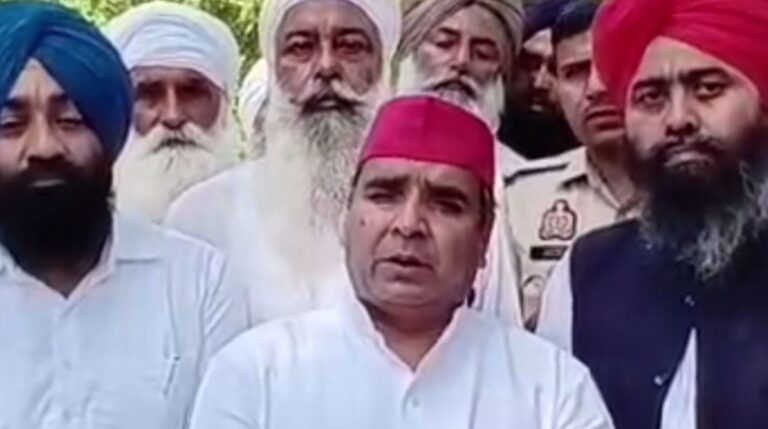 ਗੁਰਦਾਸਪੁਰ ਪਹੁੰਚੇ ਸਮਾਜਵਾਦੀ ਪਾਰਟੀ ਸਾਂਸਦ ਮਹਿੰਦਰ ਯਾਦਵ; ਹੜ੍ਹ ਪ੍ਰਭਾਵਿਤ ਖੇਤਰਾਂ ਦਾ ਦੌਰਾ ਕਰ ਲਿਆ ਜਾਇਜ਼ਾ