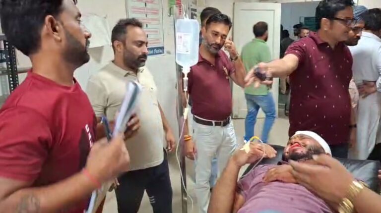 ਜਲਾਲਾਬਾਦ ਦੇ ਸਿਵਲ ਹਸਪਤਾਲ ’ਚ ਗੁੰਡਾਗਰਦੀ; ਝਗੜੇ ਤੋਂ ਬਾਅਦ ਹਸਪਤਾਲ ’ਚ ਕੀਤਾ ਹਮਲਾ