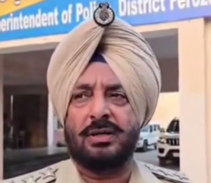 ਫਿਰੋਜ਼ਪੁਰ ਪੁਲਿਸ ਵੱਲੋਂ ਪਿਸਟਲ ਸਮੇਤ ਵਿਦਿਆਰਥੀ ਕਾਬੂ; ਪਿਸਟੌਲ ਬੈਗ ’ਚ ਪਾ ਕੇ ਸਕੂਲ ਪਹੁੰਚਿਆ ਸੀ ਵਿਦਿਆਰਥੀ; ਪੁਲਿਸ ਨੂੰ ਗਲਤ ਅਨਸਰਾਂ ਦੇ ਹੱਥੇ ਚੜ੍ਹਣ ਦਾ ਸ਼ੱਕ