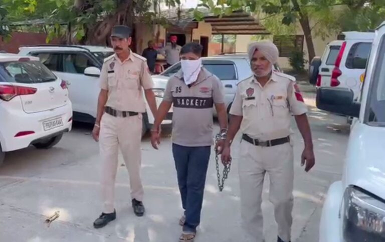 ਫਿਰੋਜ਼ਪੁਰ ਹੱਥ ਲੱਗੀ ਨਸ਼ਿਆਂ ਨੂੰ ਲੈ ਕੇ ਵੱਡੀ ਸਫਲਤਾ; ਭਾਰੀ ਮਾਤਰਾ ’ਚ ਨਸ਼ੀਲੇ ਪਦਾਰਥਾਂ ਸਮੇਤ 8 ਗ੍ਰਿਫਤਾਰ