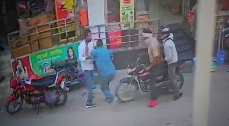 ਮਾਨਸਾ ’ਚ ਬਦਮਾਸ਼ਾਂ ਵੱਲੋਂ ਸ਼ਰੇਆਮ ਫਾਇਰਿੰਗ; ਫੜਣ ਦੀ ਕੋਸ਼ਿਸ਼ ਦੌਰਾਨ ਮੋਟਰ ਸਾਈਕਲ ਛੱਡ ਫਰਾਰ