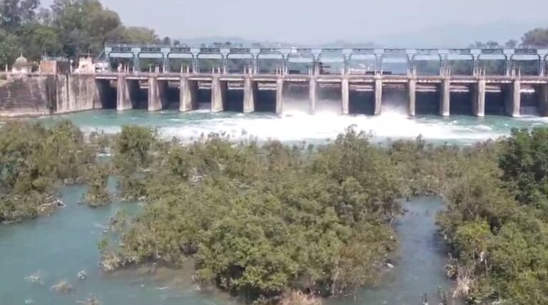 ਭਾਰੀ ਮੀਂਹ ਦੀ ਚਿਤਾਵਨੀ ਬਾਅਦ ਭਾਖੜਾ ਡੈਮ ਦੇ ਖੋਲ੍ਹੇ ਗੇਟ; ਹਲਕਾ ਵਿਧਾਇਕ ਹਰਜੋਤ ਬੈਂਸ ਨੇ ਸਾਂਝਾ ਕੀਤੀ ਜਾਣਕਾਰੀ