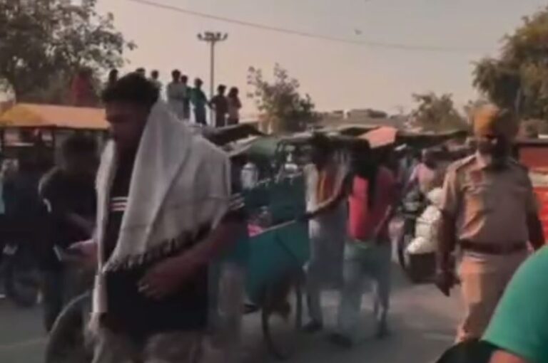 ਫਰੀਦਕੋਟ ’ਚ ਮ੍ਰਿਤਕ ਨੂੰ ਨਸੀਬ ਨਹੀਂ ਹੋਈ ਐਬੂਲੈਂਸ; ਲਾਸ਼ ਰੇਹੜੀ ’ਤੇ ਲਿਜਾਣ ਦੀ ਵੀਡੀਓ ਵਾਇਰਲ