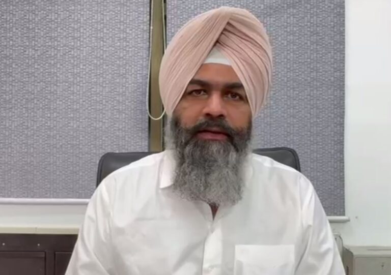 ਅਕਾਲੀ ਦਲ ਦਾ ਕੇਂਦਰ ਤੇ ਪੰਜਾਬ ਸਰਕਾਰ ’ਤੇ ਹਮਲਾ;  ਹੜ੍ਹਾਂ ਦੇ ਮੁੱਦੇ ਬੂਰੀ ਤਰ੍ਹਾਂ ਫੇਲ੍ਹ ਹੋਣ ਦੇ ਲਾਏ ਇਲਜ਼ਾਮ