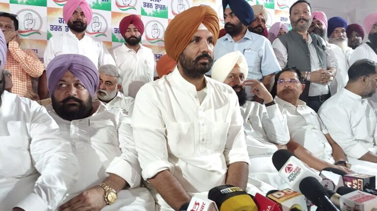 ਤਰਨ ਤਾਰਨ ਪਹੁੰਚੀ ਕਾਂਗਰਸ ਦੀ ਸੀਨੀਅਰ ਲੀਡਰਸ਼ਿਪ; ਜ਼ਿਮਨੀ ਚੋਣ ਲਈ ਪਾਰਟੀ ਦਫਤਰ ਦਾ ਕੀਤਾ ਉਦਘਾਟਨ