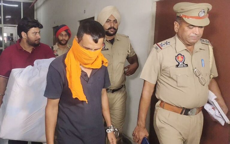 ਅੰਮ੍ਰਿਤਸਰ ਪੁਲਿਸ ਵੱਲੋਂ ਨਸ਼ੀਲੀਆਂ ਗੋਲੀਆਂ ਦਾ ਜ਼ਖੀਰਾ ਬਰਾਮਦ; 1 ਲੱਖ 8 ਹਜ਼ਾਰ ਟਰਾਮਾਡੋਲ ਗੋਲੀਆਂ ਸਮੇਤ ਇਕ ਕਾਬੂ