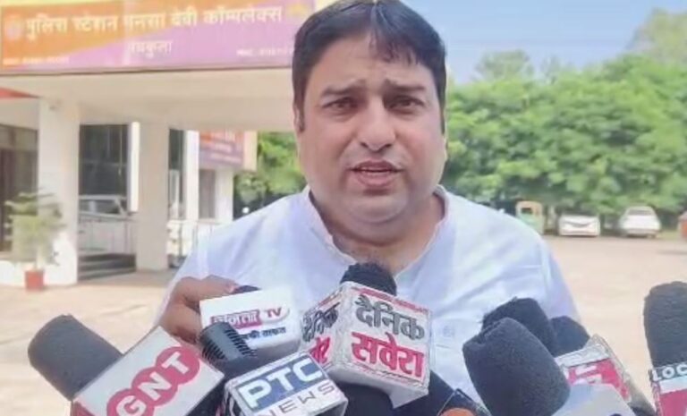 ਸਾਬਕਾ ਡੀਜੀਪੀ ਪੁੱਤਰ ਮਾਮਲੇ ’ਚ ਸ਼ਿਕਾਇਤਕਰਤਾ ਦਾ ਬਿਆਨ;  ਸ਼ਿਕਾਇਤ ’ਚ ਕੀਤੇ ਦਾਅਵਿਆਂ ਦਾ ਕੀਤਾ ਬਚਾਅ; ਕਿਹਾ, ਗੁਆਢੀ ਹੋਣ ਨਾਤੇ ਪਤਾ ਸੀ ਸੱਚਾਈ