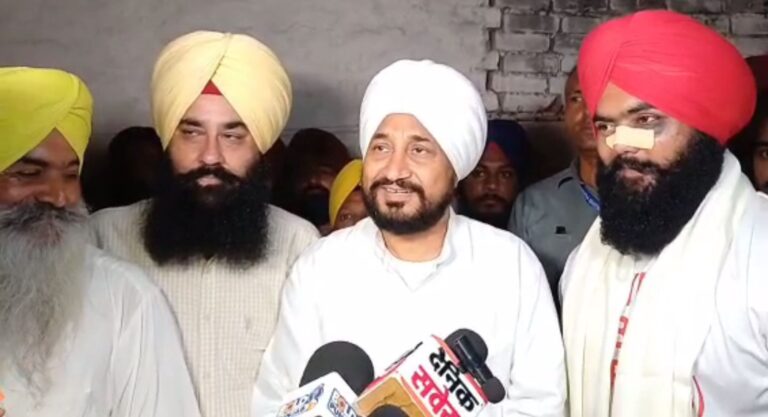 ਚਮਕੌਰ ਸਾਹਿਬ ਦੇ ਸਿੱਖ ਖਿਡਾਰੀ ਨੂੰ ਮਿਲੇ ਐਮਪੀ ਚੰਨੀ; ਪਾਵਰ ਸਲੈਪ ਮੁਕਾਬਲੇ ’ਚ ਜੇਤੂ ਰਹਿਣ ’ਤੇ ਕੀਤਾ ਸਨਮਾਨਤ