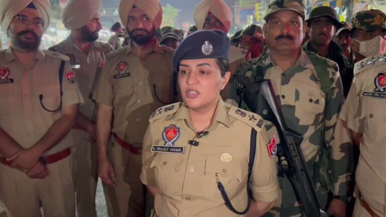 ਤਰਨ ਤਾਰਨ ਪੁਲਿਸ ਨੇ ਕੱਢਿਆ ਫਲੈਗ ਮਾਰਚ; ਜ਼ਿਮਨੀ ਚੋਣ ਦੇ ਚਲਦਿਆਂ ਵਰਤੀ ਜਾ ਰਹੀ ਚੌਕਸੀ