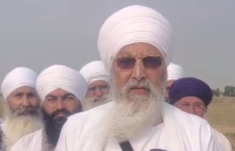 ਬਾਬਾ ਲਖਬੀਰ ਸਿੰਘ ਵੱਲੋਂ ਹੜ੍ਹ ਪੀੜਤਾਂ ਦੀ ਮਦਦ; ਡੀਜ਼ਲ ਦੇ ਕਣਕ ਬੀਜ ਦੇਣ ਦੇ ਕੀਤਾ ਐਲਾਨ; ਸਮਾਜ ਸੇਵੀਆਂ ਅੱਗੇ ਵੀ ਮਦਦ ਲਈ ਅਪੀਲ