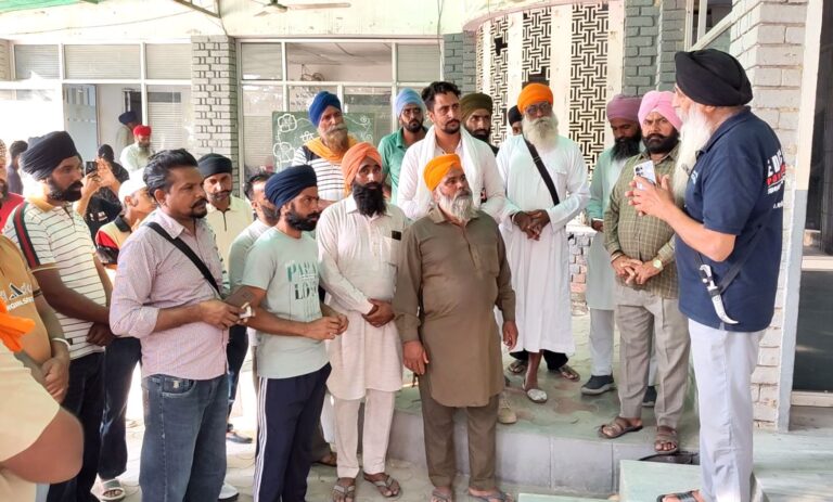 ਫਿਰੋਜ਼ਪੁਰ ’ਚ ਐਜੂਕੇਟ ਪੰਜਾਬ ਸੰਸਥਾ ਦਾ ਨੇਕ ਉਪਰਾਲਾ; ਵਿਦਿਆਰਥੀਆਂ ਨੂੰ ਫੀਸਾਂ ਵੰਡਣ ਮੁਹਿੰਮ ਦਾ ਕੀਤਾ ਆਗਾਜ਼