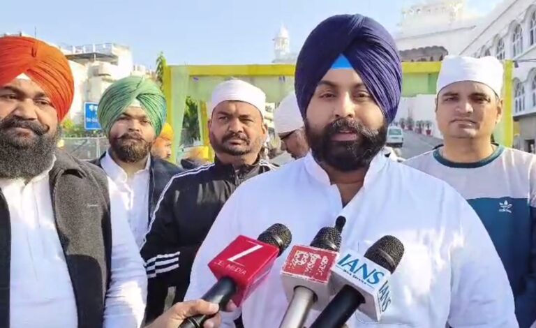 ਆਨੰਦਪੁਰ ਸਾਹਿਬ ਵਿਖੇ ਸ਼ਹੀਦੀ ਸਮਾਗਮ ਦੀ ਅਗਾਊ ਤਿਆਰੀ; ਮੰਤਰੀ ਹਰਜੋਤ ਬੈਂਸ ਨੇ ਸ਼ੁਰੂ ਕਰਵਾਈ ਸਫਾਈ ਮੁਹਿੰਮ