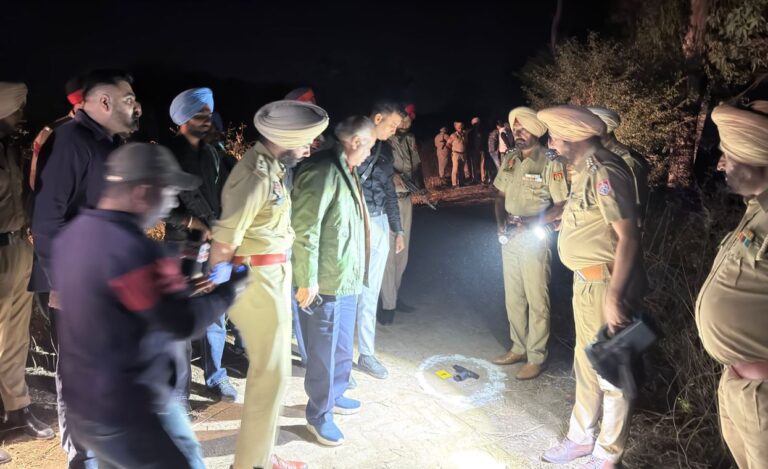 ਅੰਮ੍ਰਿਤਸਰ ਪੁਲਿਸ ਵੱਲੋਂ ਸ਼ੂਟਰ ਦਾ ਐਨਕਾਊਟਰ; ਪੰਸਾਰੀ ਦੀ ਦੁਕਾਨ ’ਤੇ ਚਲਾਈਆਂ ਸੀ ਗੋਲੀਆਂ; ਮੁਕਾਬਲੇ ਦੌਰਾਨ ਜ਼ਖਮੀ ਹਾਲਤ ’ਚ ਗ੍ਰਿਫਤਾਰ