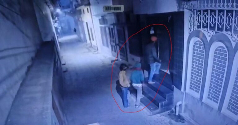 ਸੰਗਰੂਰ ਸ਼ਹਿਰ ਅੰਦਰ ਚੋਰਾਂ ਦੀ ਦਹਿਸ਼ਤ; ਘਰ ਅੰਦਰੋਂ ਗੈਸ ਸਿਲੰਡਰ ਲੈ ਕੇ ਹੋਏ ਫਰਾਰ; ਘਟਨਾ ਸੀਸੀਟੀਵੀ ’ਚ ਕੈਦ, ਪੁਲਿਸ ਕਰ ਰਹੀ ਜਾਂਚ