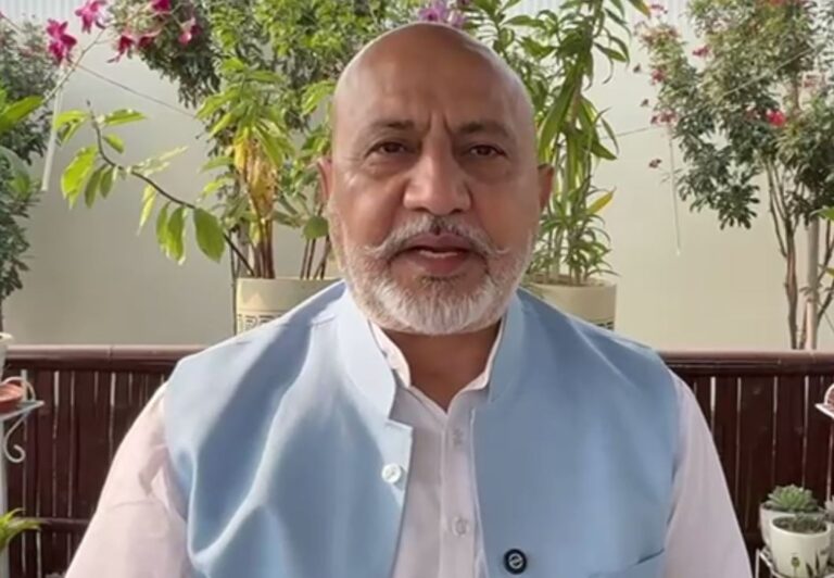 ਆਪ ਆਗੂ ਬਲਤੇਜ ਪੰਨੂ ਦਾ ਜੈਇੰਦਰ ਕੌਰ ਨੂੰ ਸਵਾਲ; ਕੈਪਟਨ ਵੱਲੋਂ ਕੀਤੇ ਵਾਅਦਿਆਂ ਦਾ ਮੰਗਿਆ ਹਿਸਾਬ; ਖੁਦ ਦੀ ਪੀੜ੍ਹੀ ਹੇਠਾਂ ਸੋਟਾ ਫੇਰਨ ਦੀ ਦਿੱਤੀ ਸਲਾਹ