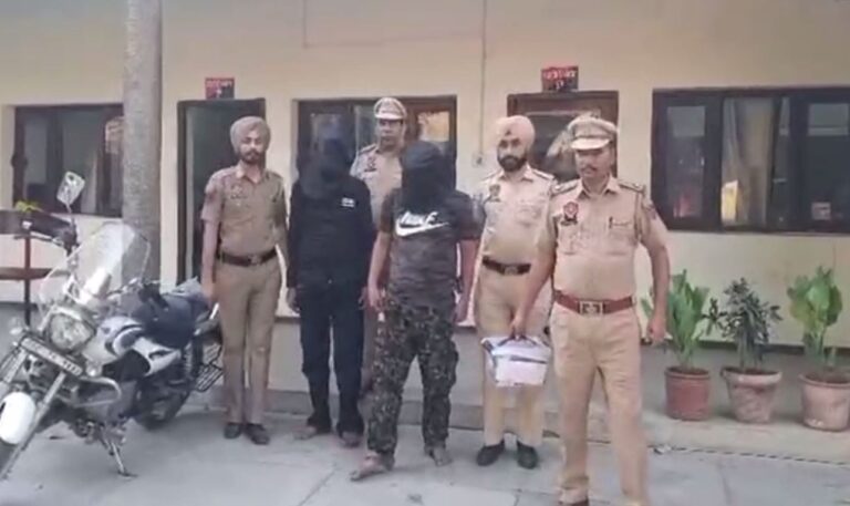 ਫਰੀਦਕੋਟ ਪੁਲਿਸ ਦਾ ਨਸ਼ਾ ਤਸਕਰਾਂ ’ਤੇ ਐਕਸ਼ਨ; 400 ਗਰਾਮ ਹੈਰੋਇਨ ਤੇ ਡਰੱਗ ਮਨੀ ਸਮੇਤ ਦੋ ਕਾਬੂ