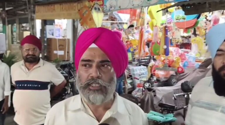 ਅੰਮ੍ਰਿਤਸਰ ’ਚ ਮੈਡੀਕਲ ਸਟੋਰ ’ਤੇ ਗੋਲੀਬਾਰੀ; ਇਕ ਨੌਜਵਾਨ ਜ਼ਖਮੀ, ਪੁਲਿਸ ਕਰ ਰਹੀ ਜਾਂਚ