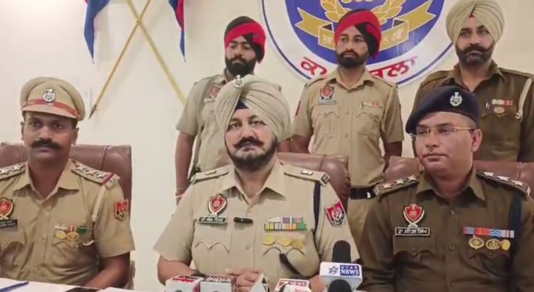 ਕਪੂਰਥਲਾ ਪੁਲਿਸ ਵੱਲੋਂ ਮਹਿਲਾ ’ਤੇ ਹਮਲੇ ਦੇ ਦੋਸ਼ੀ ਕਾਬੂ; ਪੰਜ ਮੁਲਜ਼ਮਾਂ ਨੂੰ ਹਥਿਆਰਾਂ ਸਮੇਤ ਕੀਤਾ ਗ੍ਰਿਫਤਾਰ