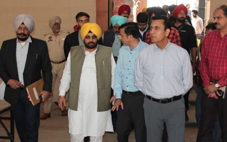 ਸ੍ਰੀ ਆਨੰਦਪੁਰ ਸਾਹਿਬ ਪਹੁੰਚੇ ਮੰਤਰੀ ਹਰਭਜਨ ਸਿੰਘ ਈਟੀਓ; ਸ਼ਹੀਦੀ ਪੁਰਬ ਸਬੰਧੀ ਤਿਆਰੀਆਂ ਦਾ ਲਿਆ ਜਾਇਜ਼ਾ