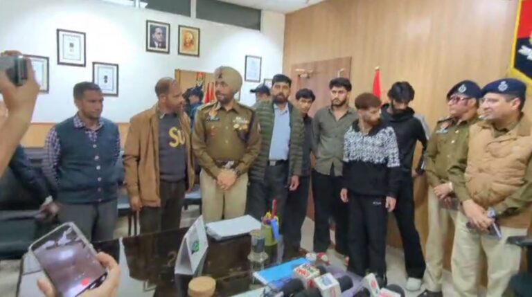 ਪਠਾਨਕੋਟ ਪੁਲਿਸ ਵੱਲੋਂ ਲਾਪਤਾ ਬੱਚੇ ਬਰਾਮਦ; ਸਕੂਲ ਹੋਸਟਲ ’ਚੋਂ ਗਾਇਬ ਹੋਏ ਸੀ 4 ਬੱਚੇ; ਪ੍ਰਬੰਧਕਾਂ ਨਾਲ ਮਨ-ਮੁਟਾਵ ਕਾਰਨ ਹੋਏ ਸੀ ਗਾਇਬ