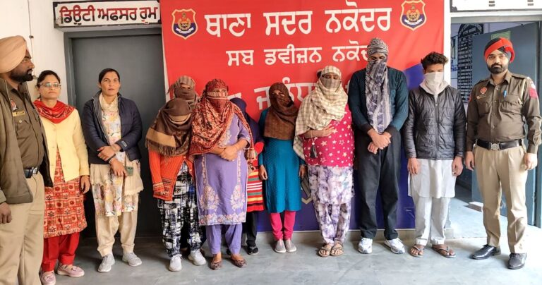 ਜਲੰਧਰ ਪੁਲਿਸ ਵੱਲੋਂ ਬੱਚਾ ਚੋਰ ਗਰੋਹ ਦਾ ਪਰਦਾਫਾਸ਼; ਗਰੋਹ ਦੇ 8 ਮੈਂਬਰਾਂ ਨੂੰ ਕੀਤਾ ਗ੍ਰਿਫਤਾਰ; ਜਾਂਚ ਦੌਰਾਨ ਇਕ ਬੱਚੀ ਦਾ ਹੋਇਆ ਖੁਲਾਸਾ