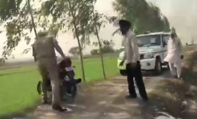 ਸੰਗਰੂਰ ’ਚ ਪੁਲਿਸ ਤੇ ਕਿਸਾਨ ਆਹਮੋ ਸਾਹਮਣੇ; ਪਰਾਲੀ ਸਾੜਣ ਤੋਂ ਰੋਕਣ ਨੂੰ ਲੈ ਕੇ ਬਣਿਆ ਤਣਾਅ